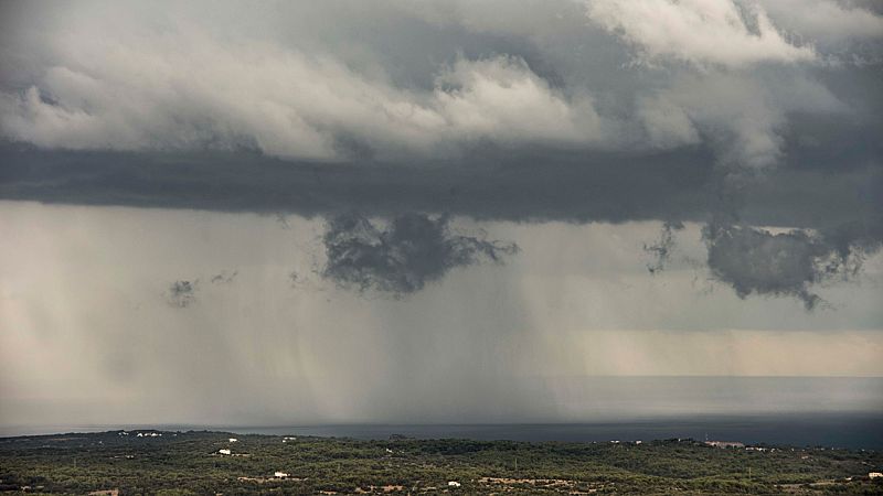 Fuertes lluvias y tormentas en el este de la Península y Baleares | Ver