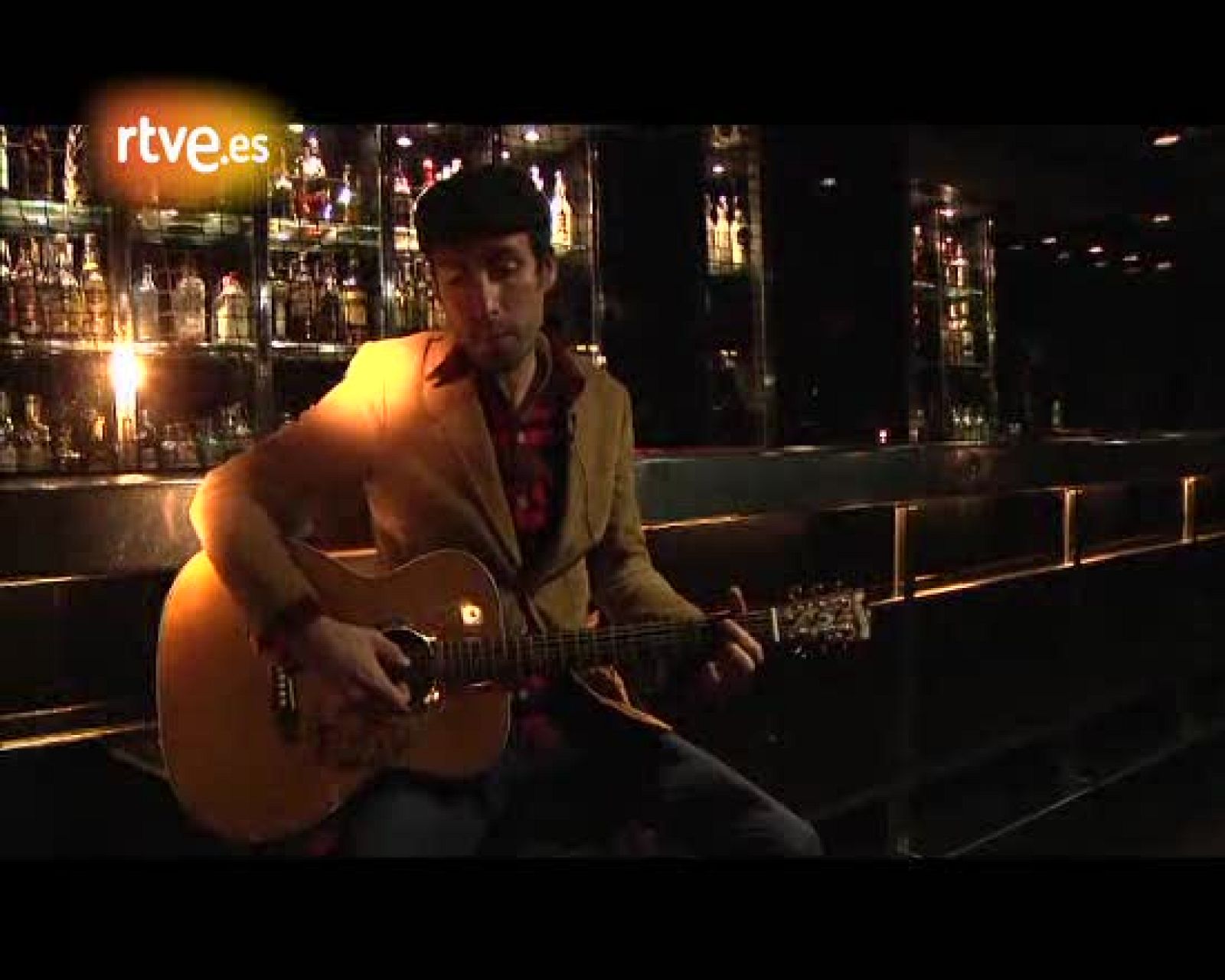 Fuera de Lugar. Andrew Bird 'Anonanimal' - Fuera de lugar - Acústicos | Ver