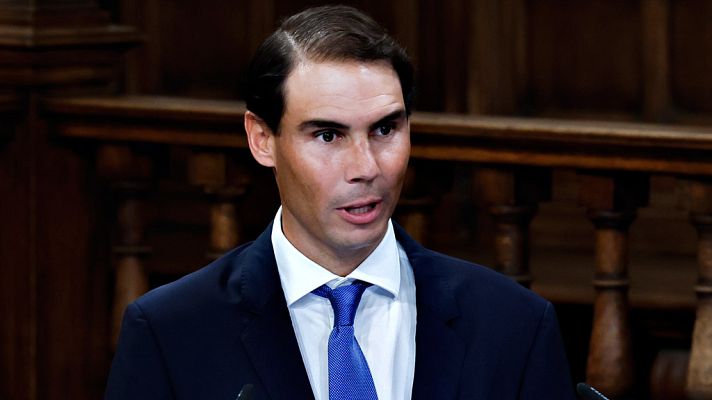 Informativo 24h - Rafa Nadal recoge de manos de Felipe VI el premio Camino Real en la Universidad de Alcalá