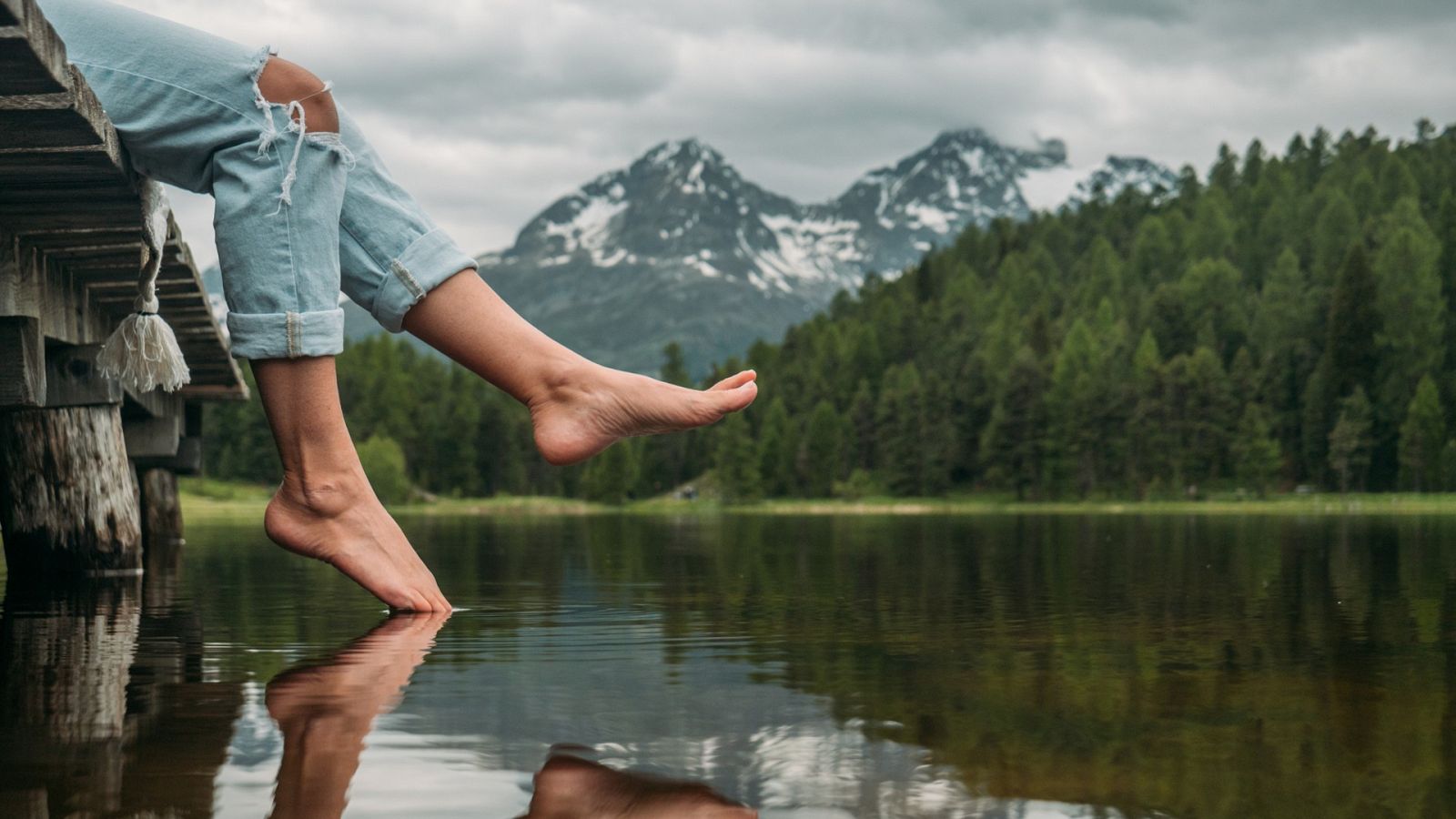 ¿Por qué nos reflejamos en el agua?
