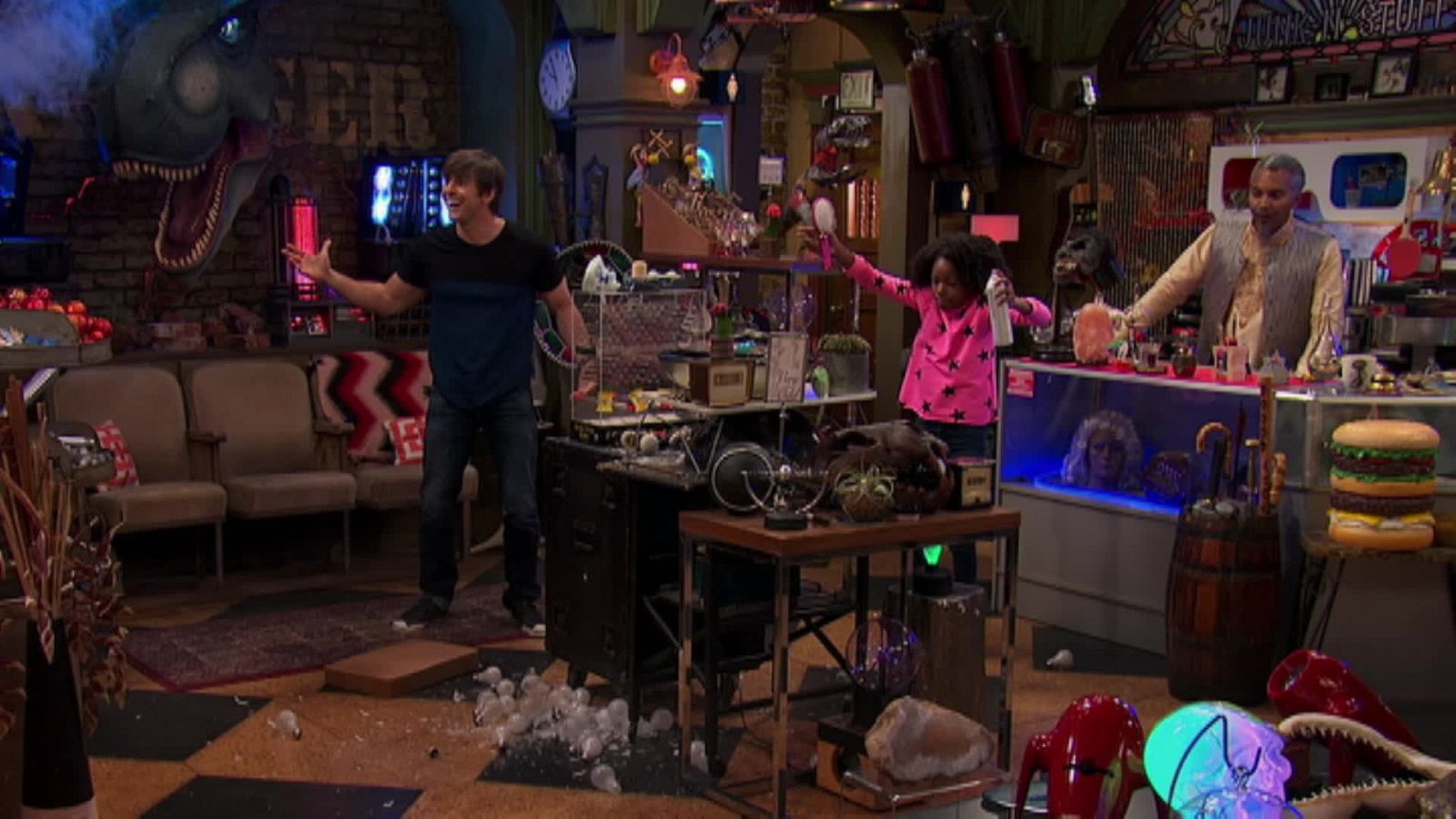 Hagamos un robo - Henry Danger | Ver