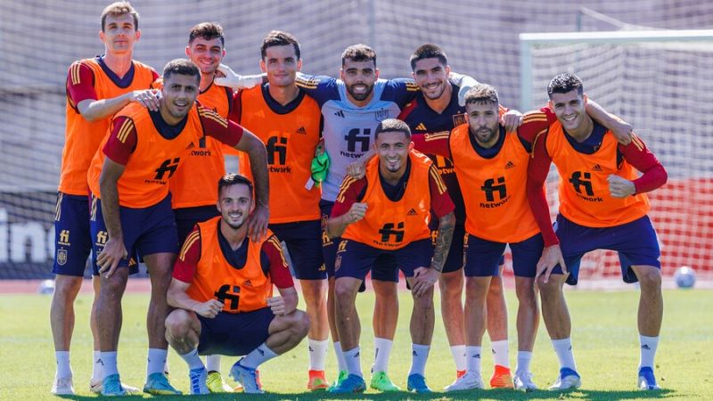 Suplentes en sus equipos, pero fijos para Luis Enrique | Ver