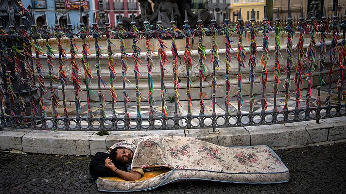 Telediario 1 - Unas 2.500 personas viven en la calle en París