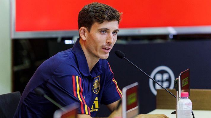 Telediario 1 - Pau Torres: "No podemos olvidar que es la última lista antes del Mundial"