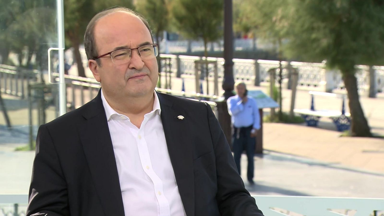 Cine de barrio - Pierna creciente, falda menguante (presentación) - ver ahora