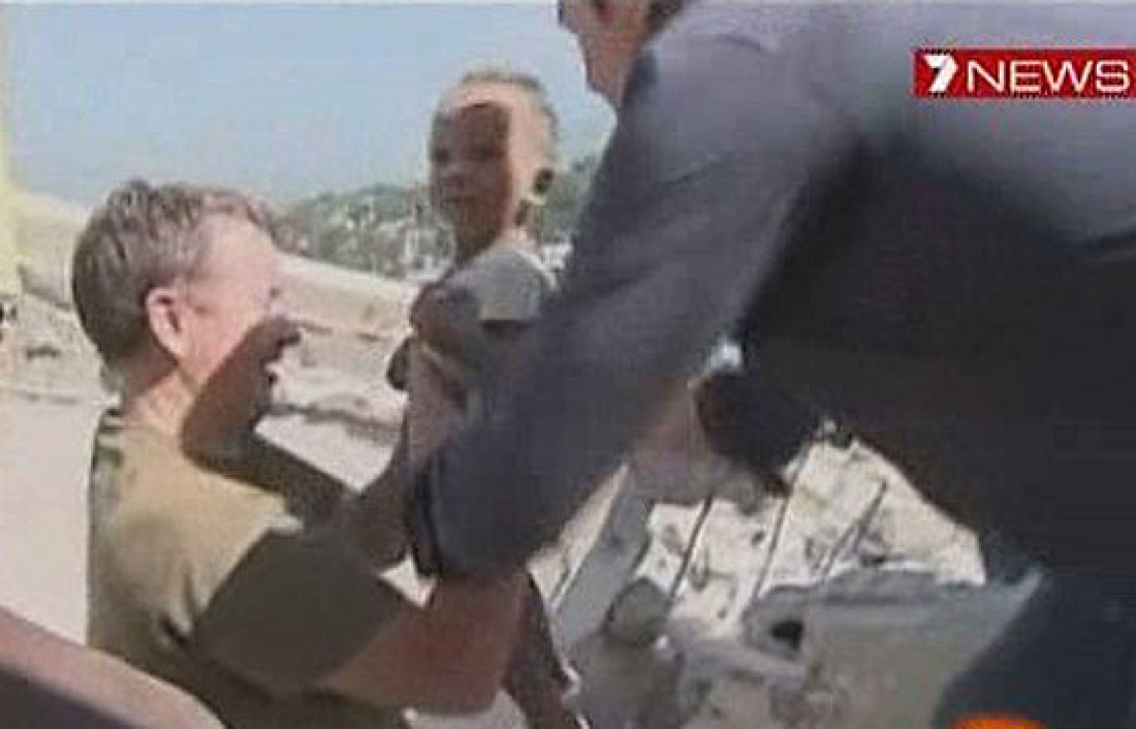 Rescate de una niña en Haití