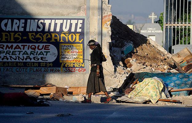 Telediario 1 - Telediario en 4' - 16/01/10