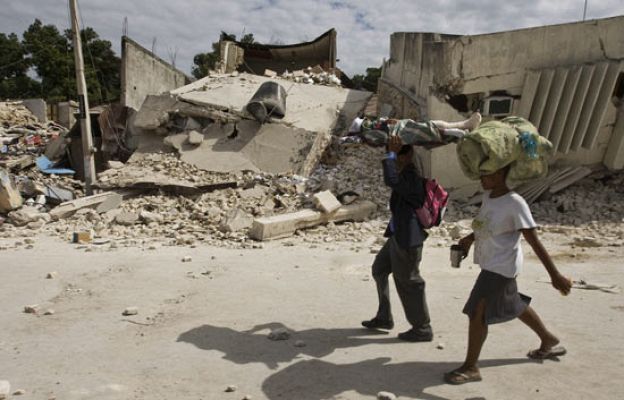  - Barricadas hechas de cadáveres