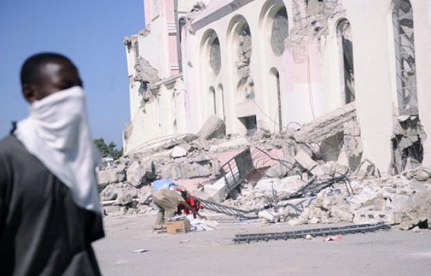  - Catedral Puerto Príncipe en ruinas