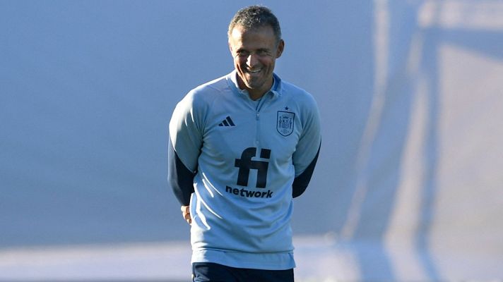 Telediario 1 - Luis Enrique se reinvindica en redes sociales