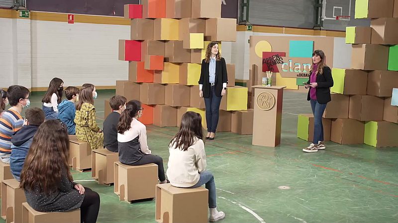 Pubertad: �Sigo siendo yo? - Aprendemos en Clan. El debate | Ver