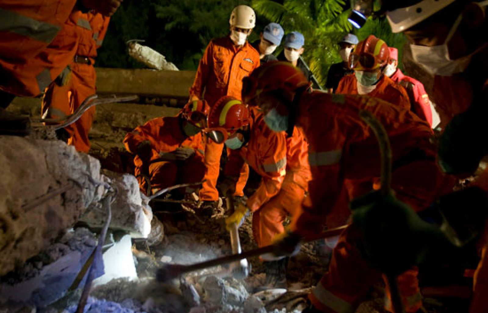 Telediario fin de semana en cuatro minutos - 17/01/10 | Ver