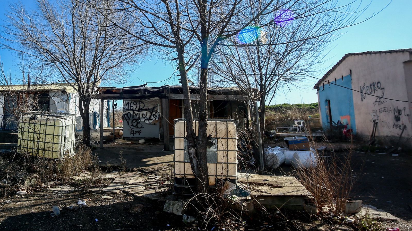 Se cumplen dos años sin luz en la Cañada Real