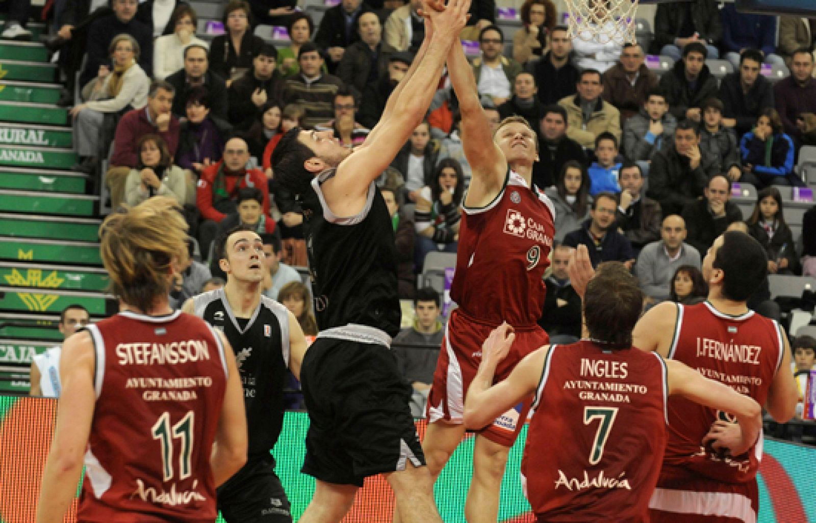 CB Granada 66-78 B.Bilbao - Baloncesto en RTVE | Ver