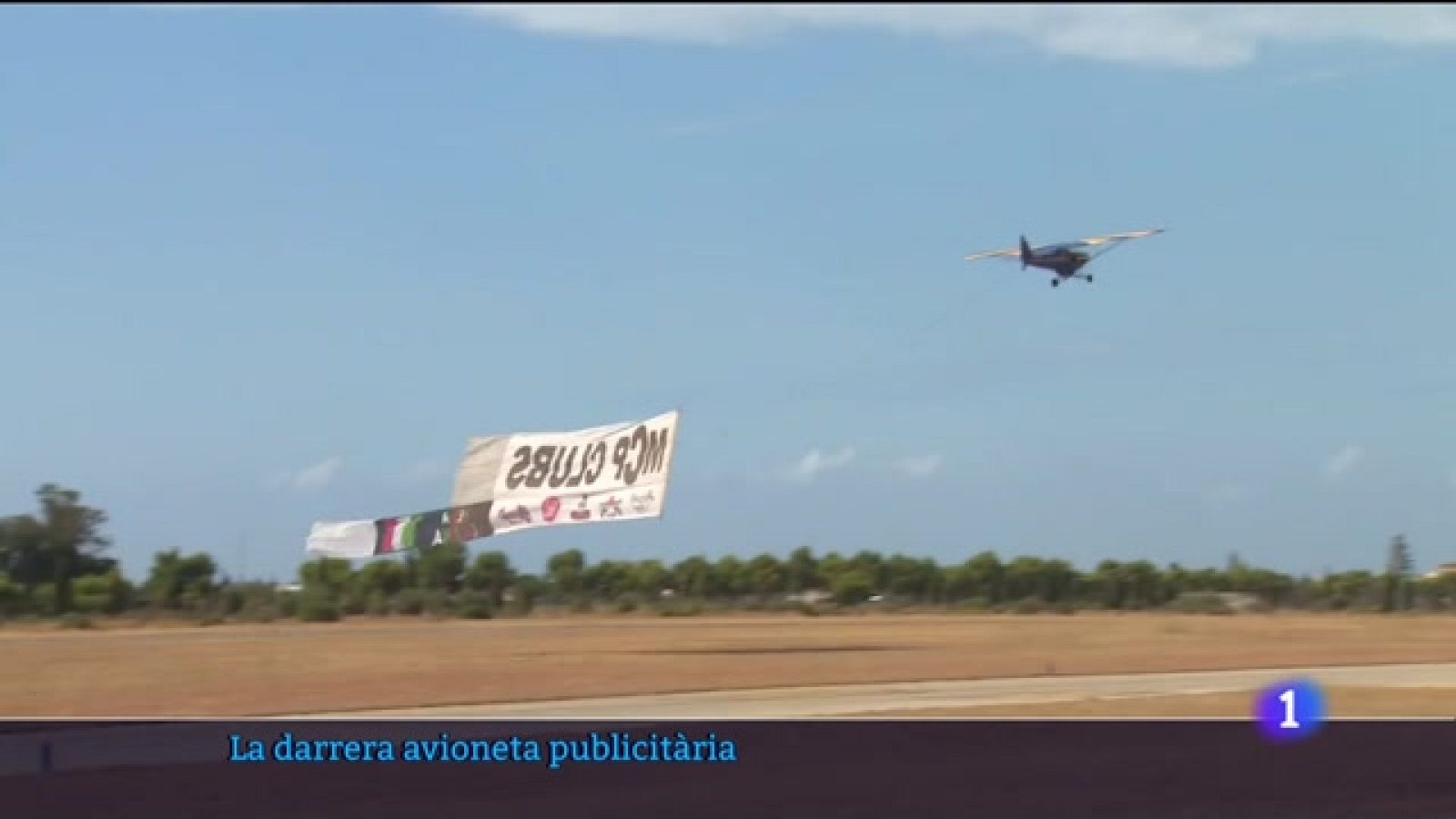 El darrer pilot d'avionetes publicitàries. - 03/10/2022 - Veure ara