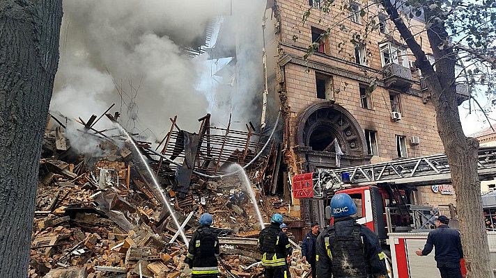 Informativo 24h - Bombardeos sobre Zaporiyia