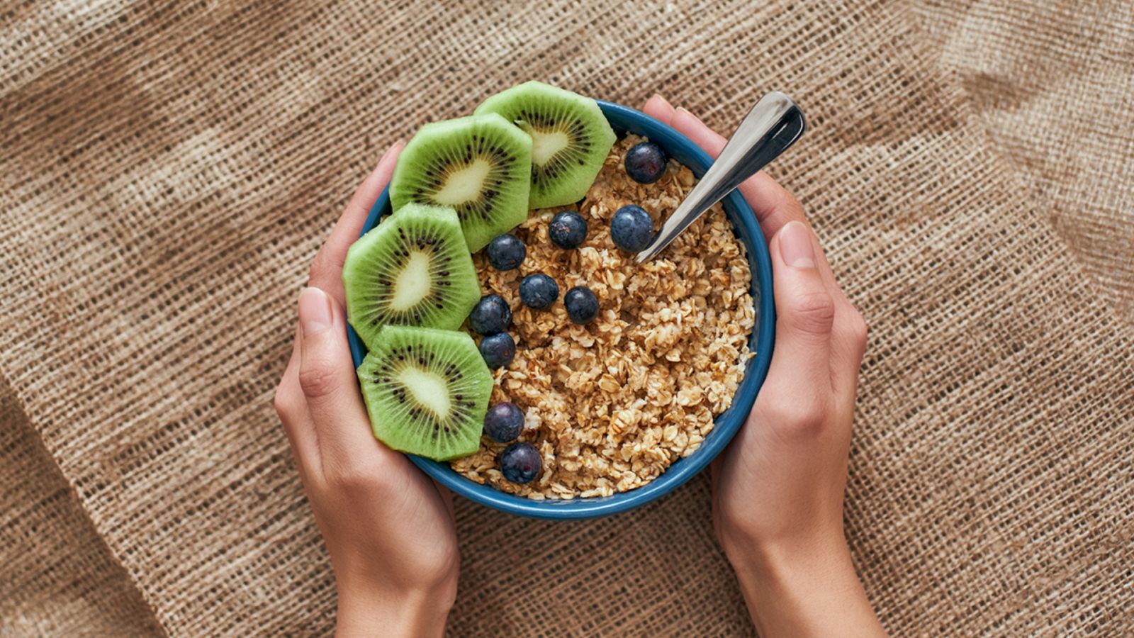 ¿Son el kiwi y los cereales el mejor desayuno?