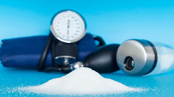 Saber vivir - Descubre cómo y cuánto influye la sal en la tensión arterial