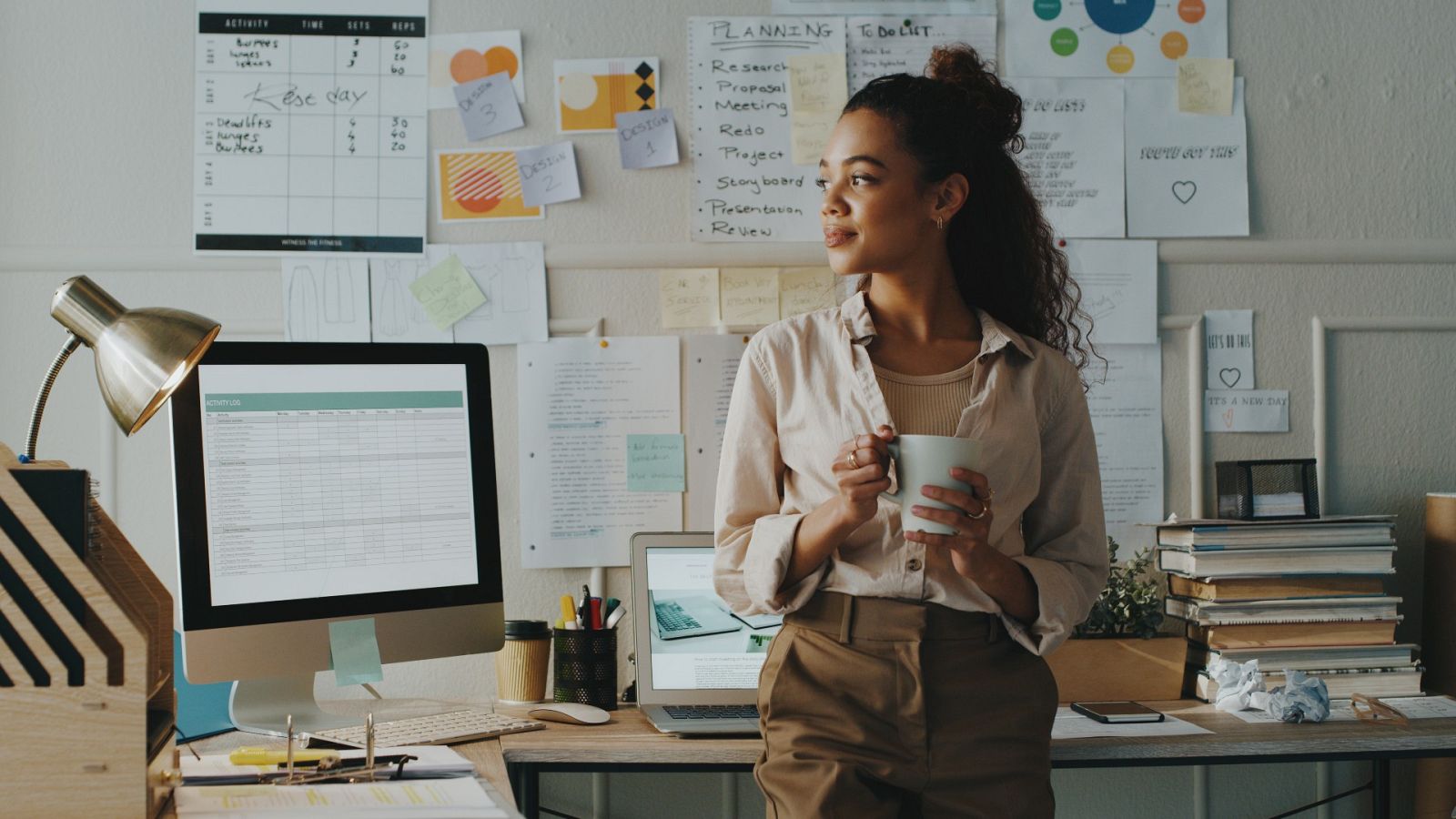 En el Día del Trabajo Decente, muchos empleados aseguran que un salario adecuado al coste de la vida, la motivación y la conciliación son requisitos indispensables.