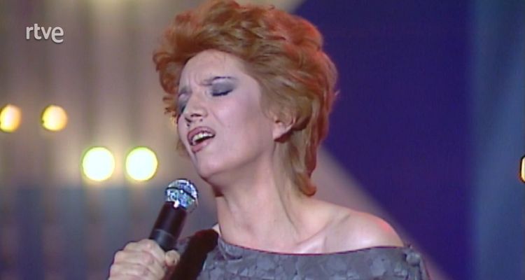 Superstar - Presentado por Iva Zanicchi