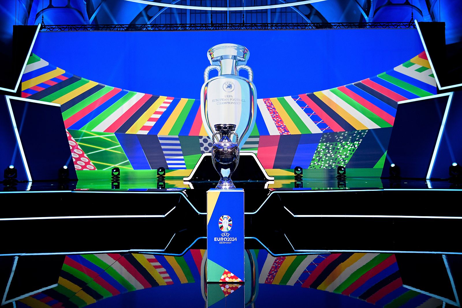 Fútbol - Sorteo Clasificación Eurocopa 2024 - ver ahora