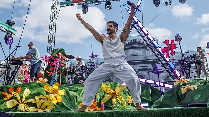 Telediario Fin de Semana - Camilo colapsa Madrid con su multitudinario concierto en la Puerta de Alcalá