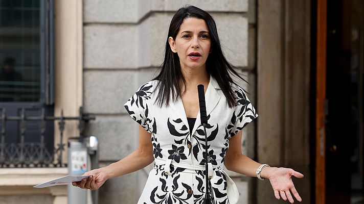 La hora de La 1 - Arrimadas: "PP y PSOE llevan años repartiéndose el poder judicial. Debe estar libre de tentáculos políticos"