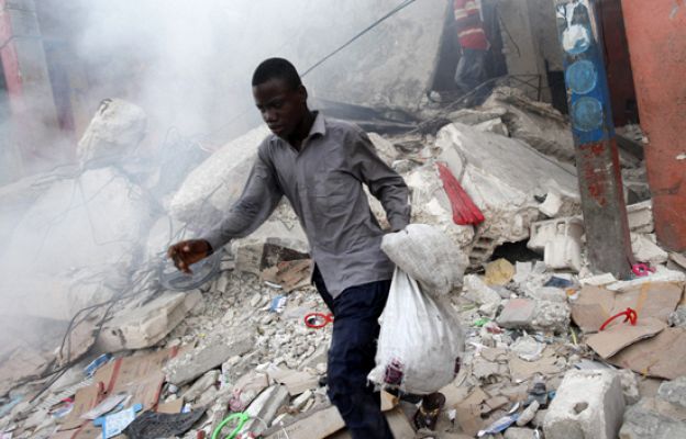 Telediario 1 - Telediario en 4' - 18/01/10