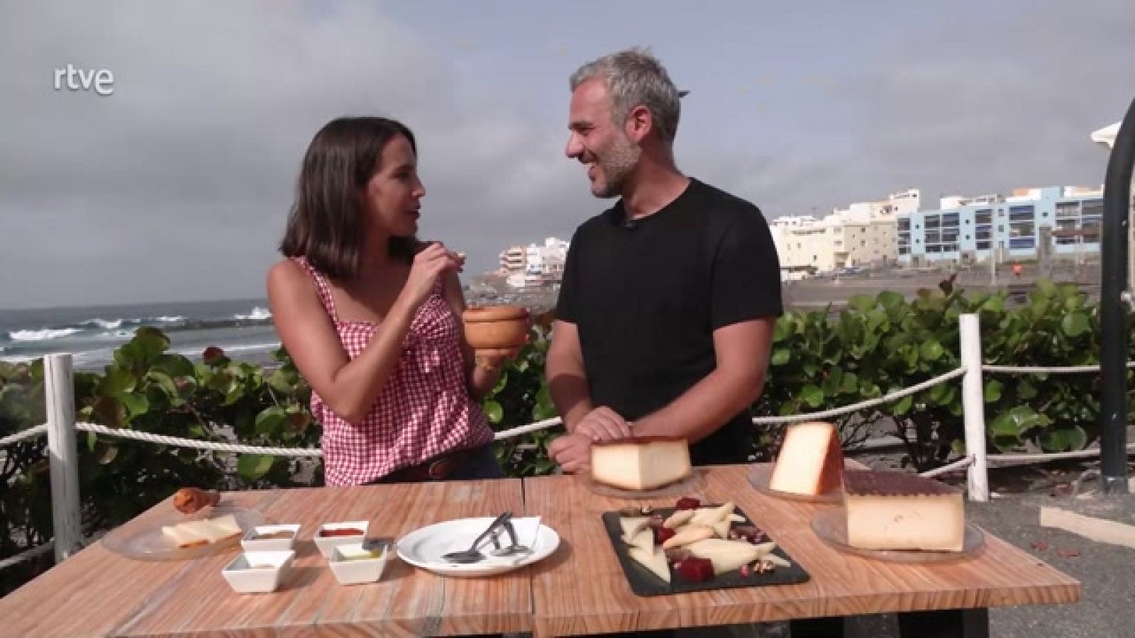 Aquí la Tierra - Receta de paté de queso por Ramón del Castillo