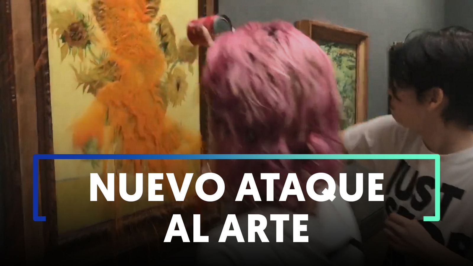 Reino Unido: Dos activistas lanzan sopa de tomate sobre `Los girasoles¿ de Van Gogh | RTVE - Modo Digital | Ver