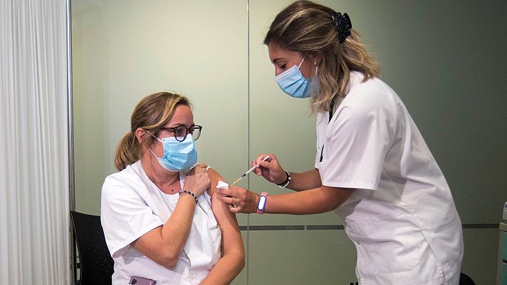 Telediario 2 - La incidencia de la COVID-19 en los mayores de 60, al alza en España