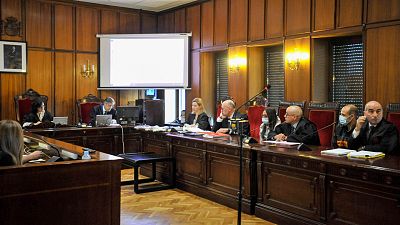 La Fiscal�a pide prisi�n permanente revisable para la pareja de Caudete acusada de matar a sus hijos | Ver