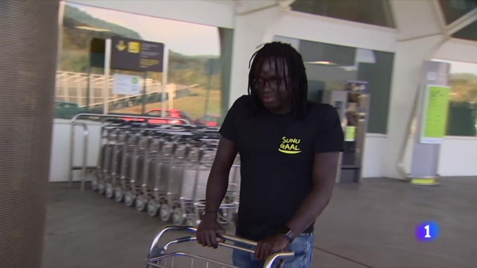 Mbaye Gil, el enfermero que llegó en patera  - Ver ahora