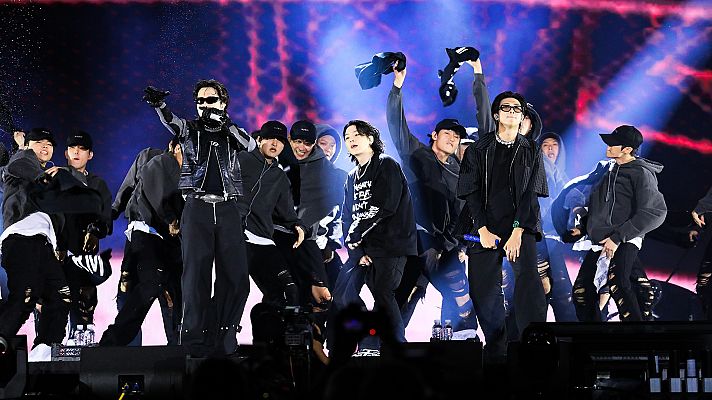 Telediario Fin de Semana - BTS podría pausar su carrera porque sus integrantes tienen que hacer el servicio militar