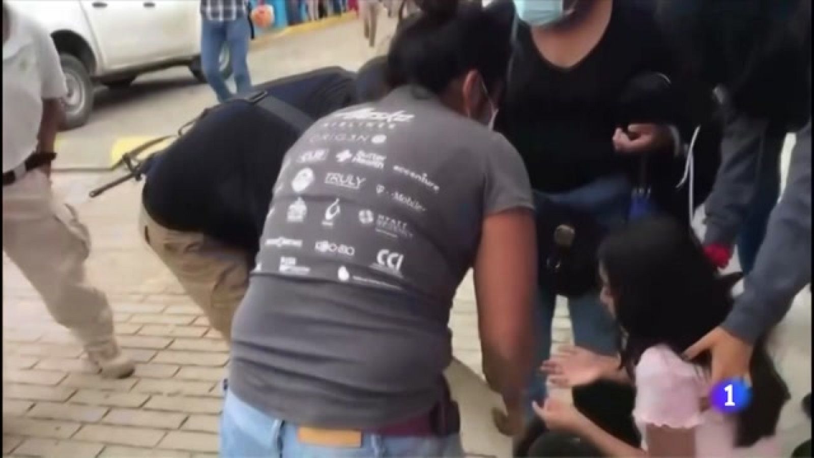 En México están investigando un misterioso caso de intoxicación por drogas masiva en una escuela  - Ver ahora