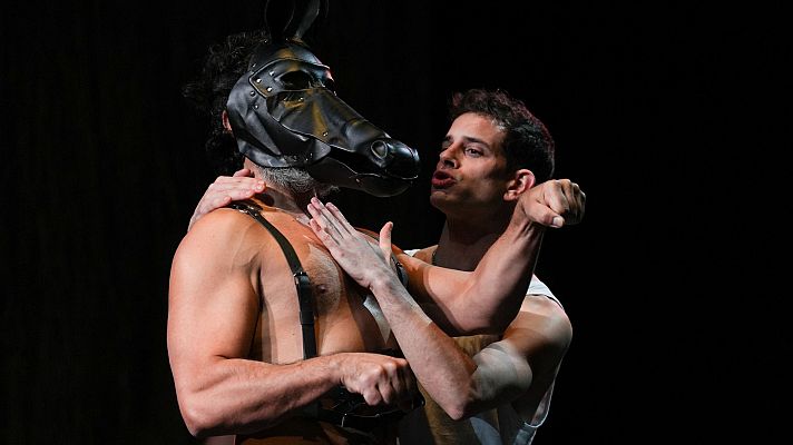 Telediario Fin de Semana - La obra de teatro 'Equus' regresa a los escenarios en Madrid