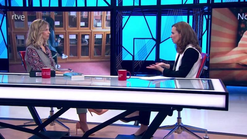 Presentamos el libro'Empantallados', una guía con recomendaciones para gestionar el uso de las nuevas tecnologías en la infancia y la adolescencia.