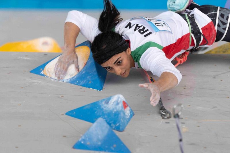 Temor por el paradero de la escaladora iraní Elnaz Rekabi | Ver