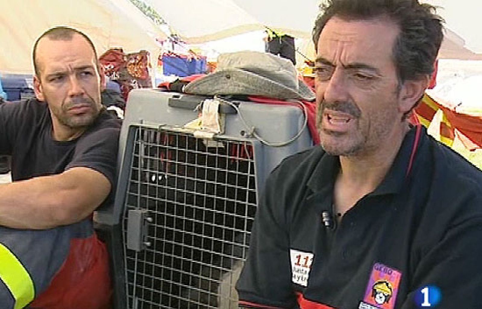 Frustración en los bomberos españoles por no poder rescatar una niña | Ver