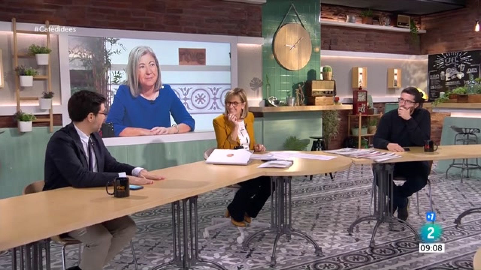 Dolors Feliu, Càritas Barcelona i el mestre Lobsang Zopa