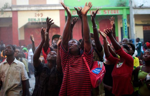 Telediario 1 - Telediario en 4' - 19/10/10