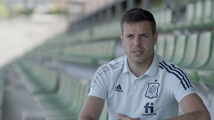 Telediario 2 - Azpilicueta alaba "la energía de los jóvenes" en la Roja