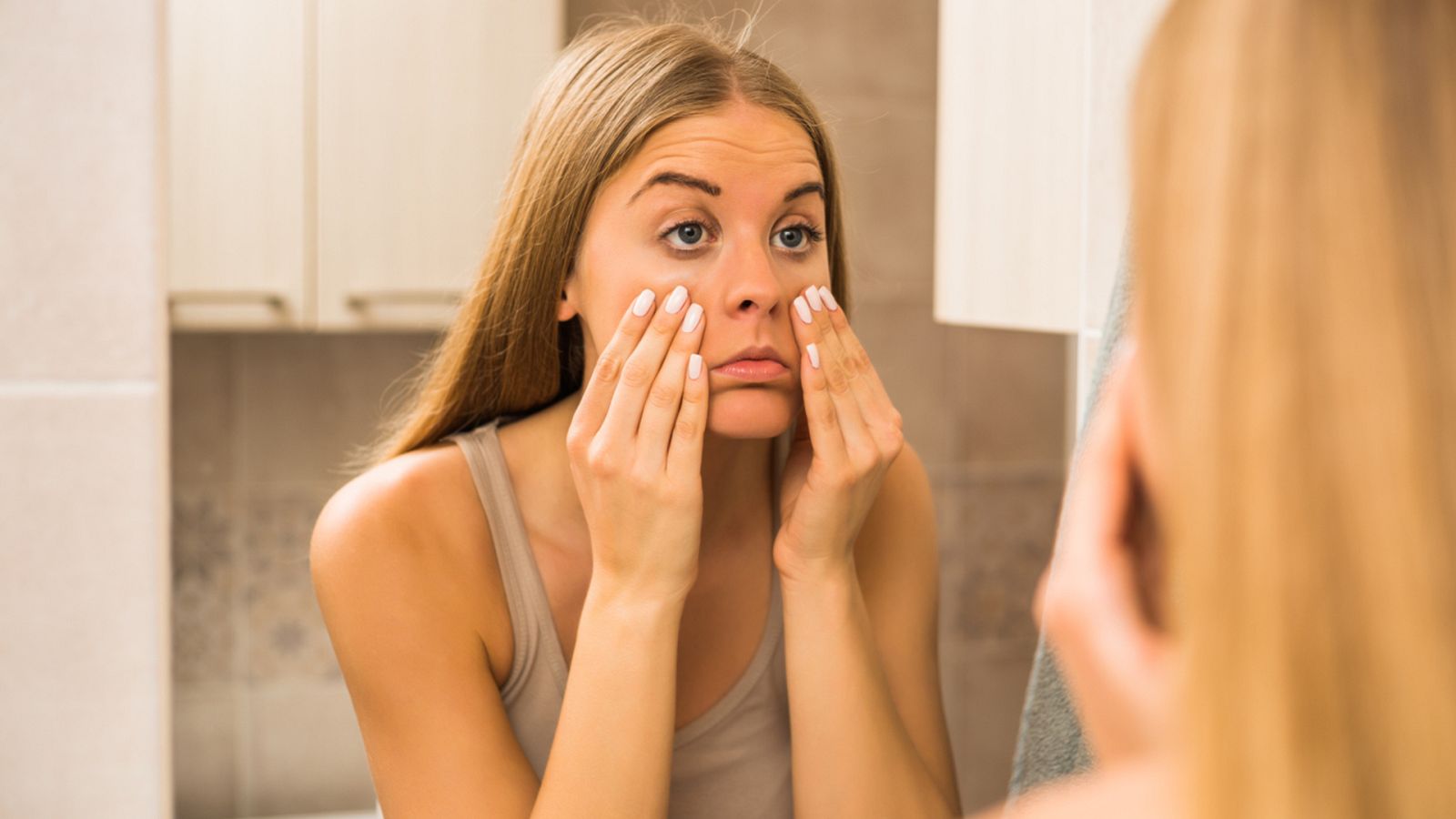 Conoce los remedios para acabar con la "mala cara" al despertar