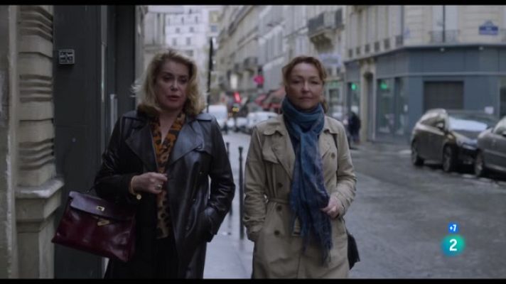 Especials en català - Dues dones