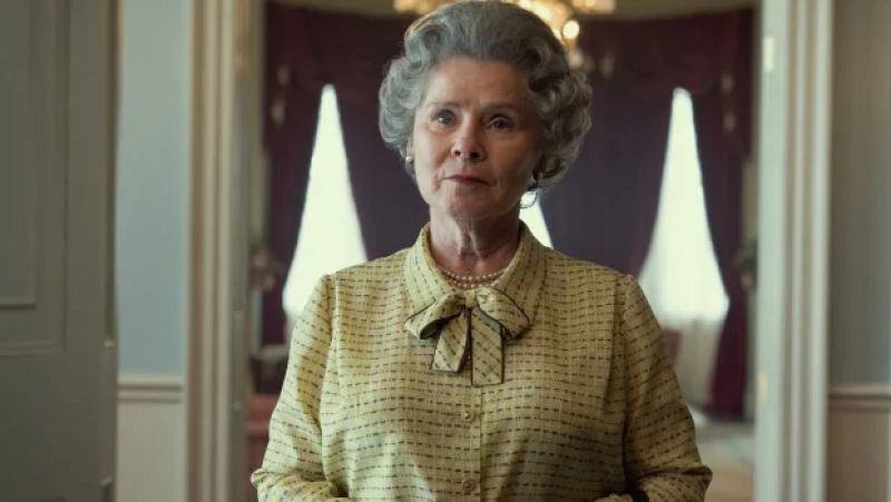 Imelda Staunton interpreta a la reina en la nueva temporada de 'The Crown' tras las muerte de Isabel II | Ver