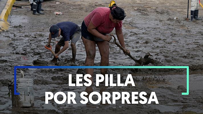 Modo Digital - El huracán Roslyn azota México con rachas de viento de 240 kilómetros por hora