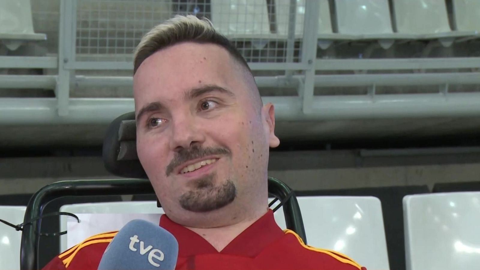 La historia inspiradora de Samuel y el 'powerchair': "Soy futbolista en silla de ruedas" - Ver ahora