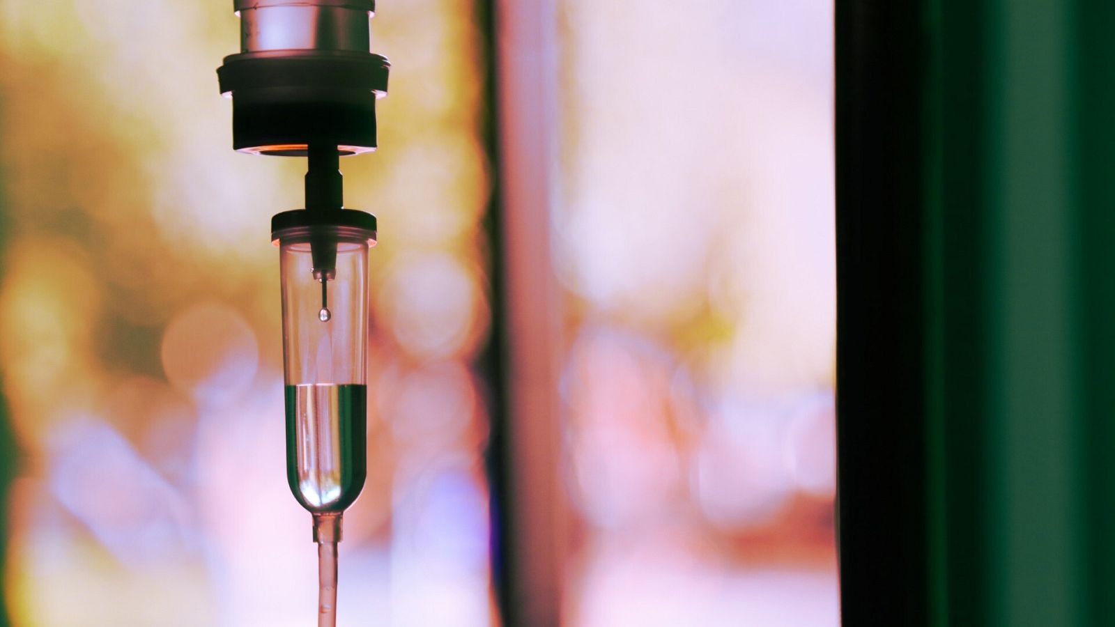 Éxito en un ensayo clínico contra el cáncer en Bárcelona | Ver