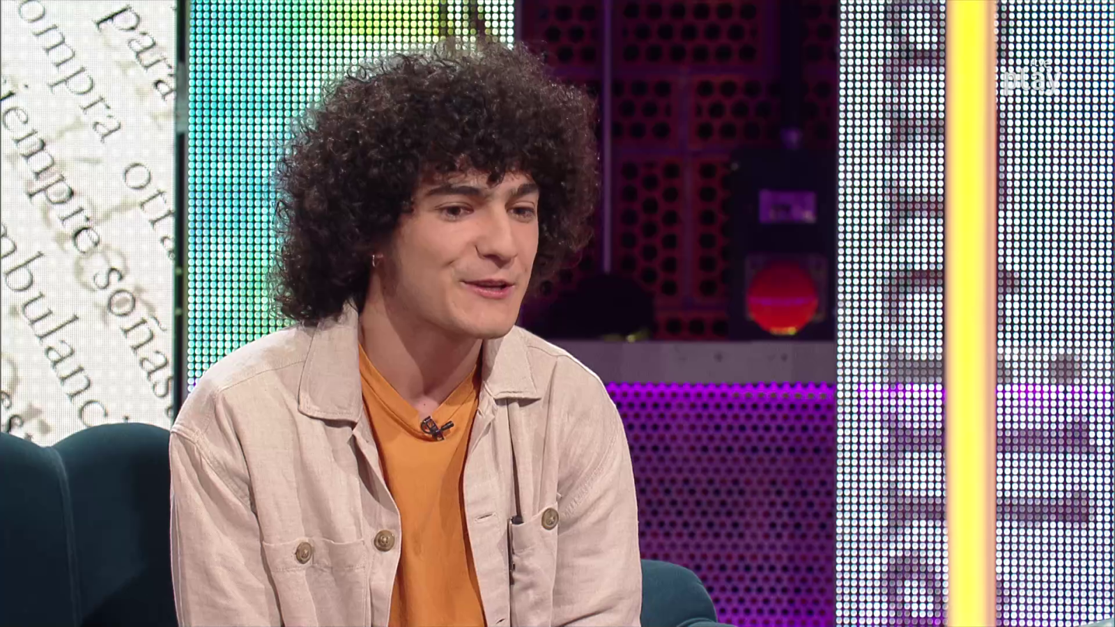 Culturas 2 - Entrevista al poeta Mario Obrero - Culturas 2 | Ver