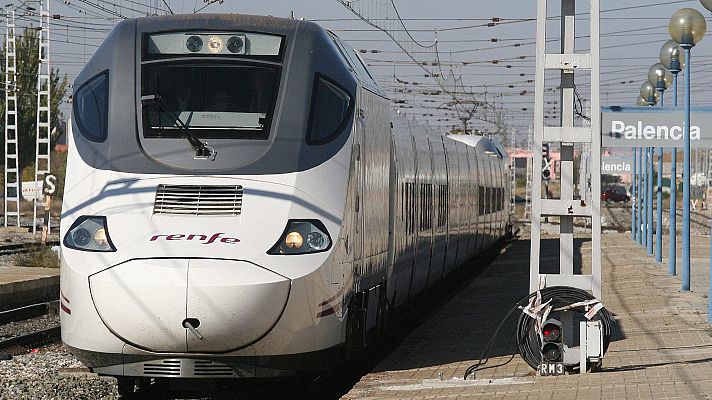 Telediario 2 - Renfe investiga la expulsión de 22 niños y dos monitores de un tren en Palencia por hacer ruido
